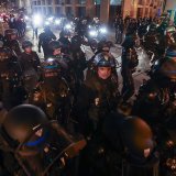 Plusieurs nuits successives de heurts entre émeutiers et forces de l'ordre ont secoué les villes françaises.
